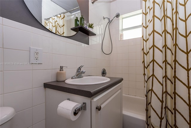 350 S Shore Dr Unit 7, Miami Beach, FL 33141 - full bath featuring tile walls, vanity, toilet, and shower / bath combination with curtain