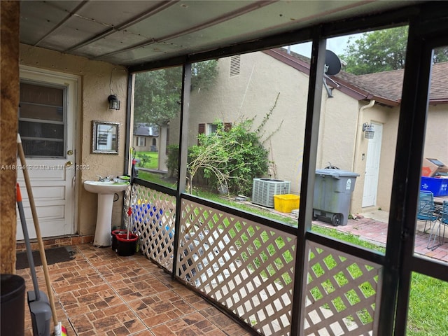 22374 SW 57th Cir, Boca Raton, FL 33428 - sunroom featuring a sink
