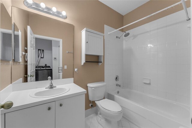 9285 SW 220th Ter, Cutler Bay, FL 33190 - full bath with shower / washtub combination, vanity, and tile patterned flooring