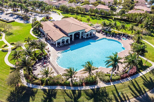 9285 SW 220th Ter, Cutler Bay, FL 33190 - bird's eye view of a pool area