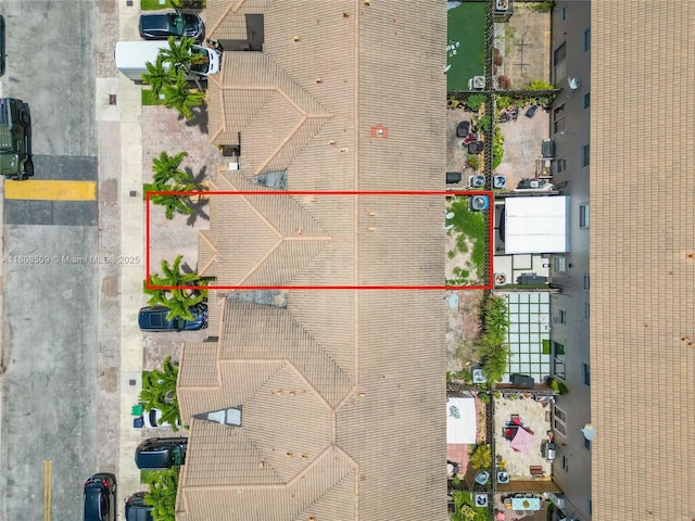 9285 SW 220th Ter, Cutler Bay, FL 33190 - aerial overview of property's location featuring property boundaries highlighted
