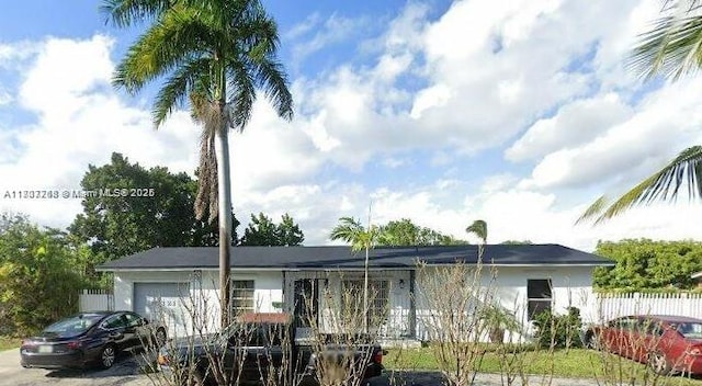 10321 Fairway Heights Blvd, Miami, FL 33157 - single story home featuring an attached garage