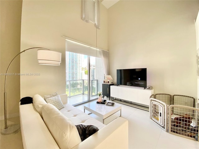1060 Brickell Ave Unit 801, Miami, FL 33131 - living room with a high ceiling