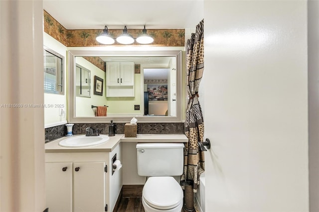 284 Prescott N Unit 284, Deerfield Beach, FL 33442 - bathroom featuring toilet and vanity