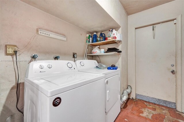 7204 NW 76th Dr, Tamarac, FL 33321 - washroom with washer and clothes dryer