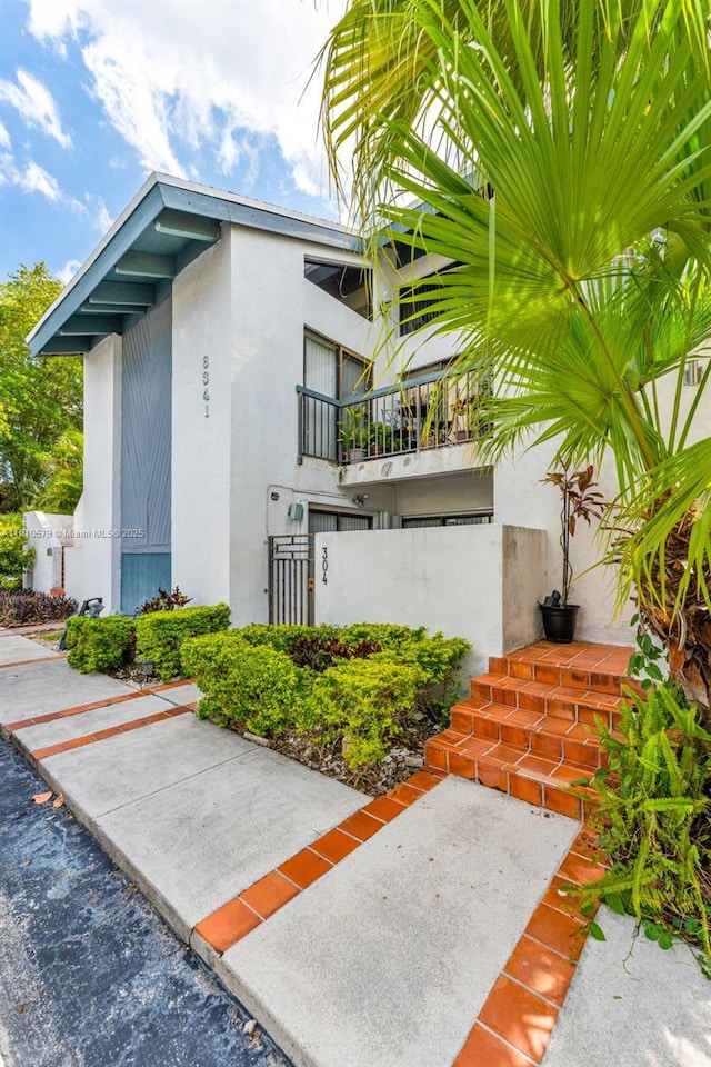 8341 SW 157th Ave Unit 304, Miami, FL 33193 - view of side of property with stucco siding