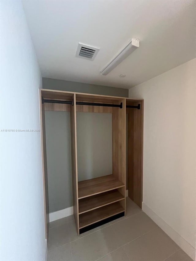 601 NE 1st Ave Unit 3205, Miami, FL 33132 - view of closet