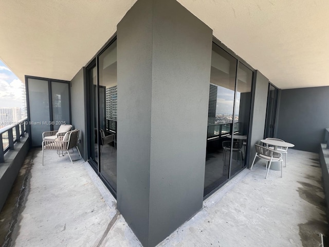 601 NE 1st Ave Unit 3205, Miami, FL 33132 - view of balcony