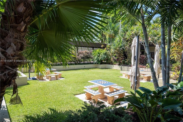 13284 SW 108th St Cir, Miami, FL 33186 - view of yard