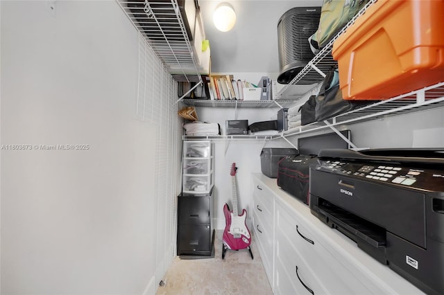 14951 Royal Oaks Ln Unit 901, North Miami, FL 33181 - view of spacious closet