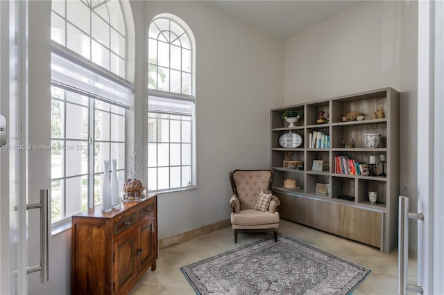146 Dockside Cir, Weston, FL 33327 - sitting room with baseboards