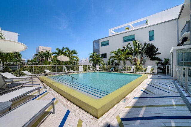 1700 Meridian Ave Unit 304, Miami Beach, FL 33139 - view of community pool