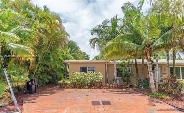 1215-1217 NE 16th Ave, Fort Lauderdale, FL 33304 - view of patio