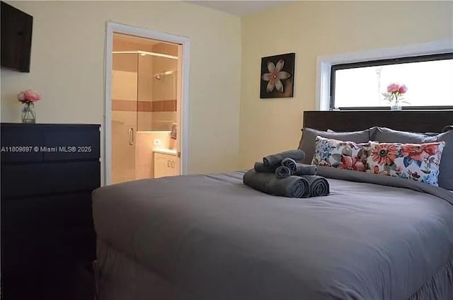 1215-1217 NE 16th Ave, Fort Lauderdale, FL 33304 - bedroom featuring ensuite bathroom