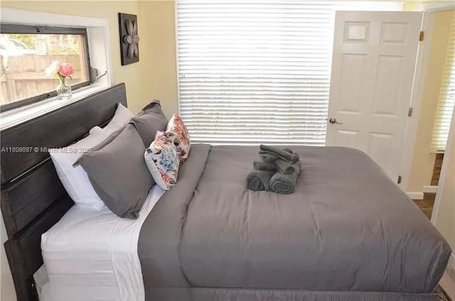 1215-1217 NE 16th Ave, Fort Lauderdale, FL 33304 - view of bedroom