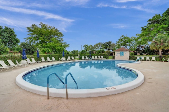 14671 Bonaire Blvd Unit 510, Delray Beach, FL 33446 - community pool with a patio