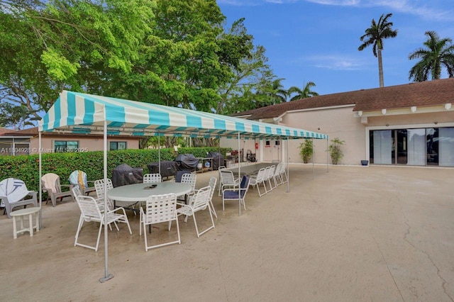14671 Bonaire Blvd Unit 510, Delray Beach, FL 33446 - view of patio / terrace with outdoor dining space