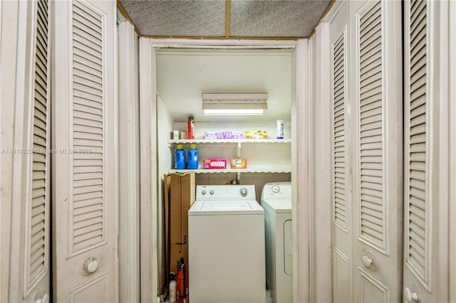 4697 SW 35th Ave, Dania Beach, FL 33312 - laundry room featuring washer and clothes dryer