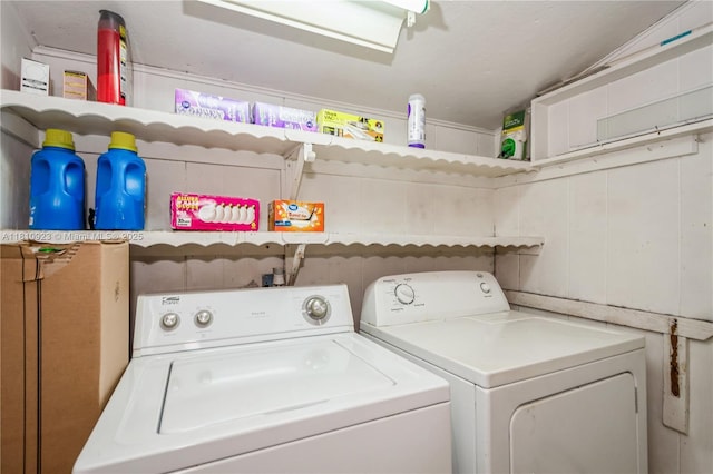 4697 SW 35th Ave, Dania Beach, FL 33312 - laundry room featuring washing machine and clothes dryer