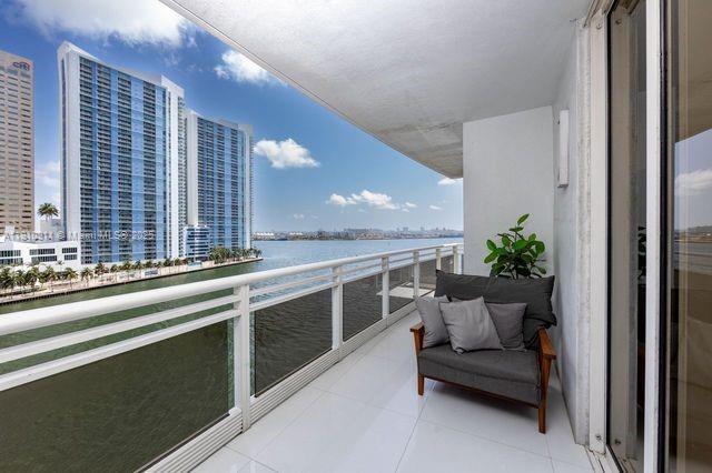 901 Brickell Key Blvd Unit 906, Miami, FL 33131 - balcony with a water view