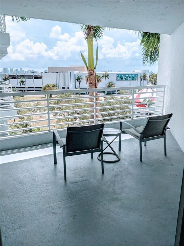 2670 E Sunrise Blvd Unit 523, Fort Lauderdale, FL 33304 - view of balcony