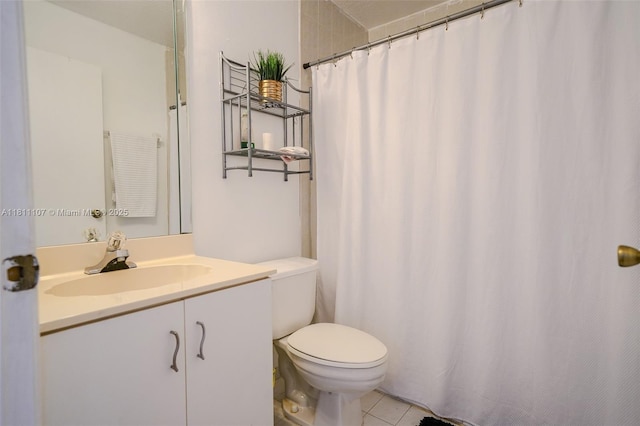 14816 SW 104th St Unit 85, Miami, FL 33196 - full bathroom with toilet, vanity, tile patterned flooring, and a shower with shower curtain