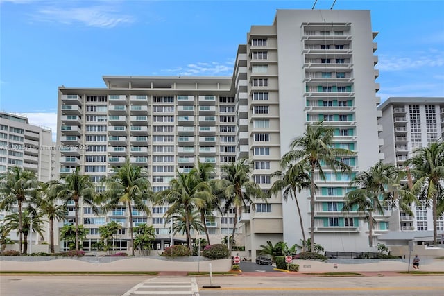 1200 W Ave Unit 704, Miami Beach, FL 33139 - view of apartment building / complex