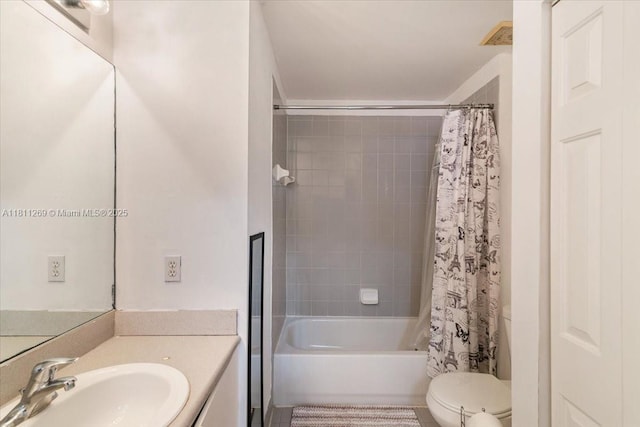 16466 SW 29th St, Miramar, FL 33027 - full bath featuring vanity, toilet, and shower / bathtub combination with curtain