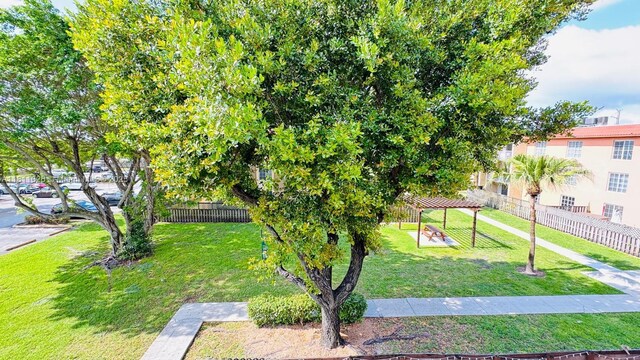 5122 NW 79th Ave Unit 301, Doral, FL 33166 - view of property's community