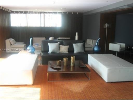 325 S Biscayne Blvd Unit 14, Miami, FL 33131 - view of living room