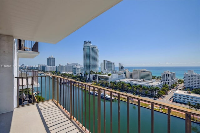 4101 Pine Tree Dr Unit 1715, Miami Beach, FL 33140 - photo 1