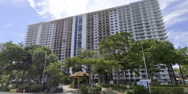 210 174th St Unit 2212, Sunny Isles Beach, FL 33160 - view of apartment building / complex