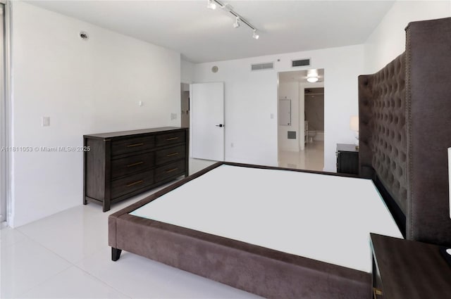 1750 N Bayshore Dr Unit 5214, Miami, FL 33132 - bedroom featuring track lighting, light tile patterned floors, and ensuite bathroom