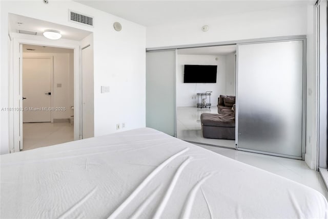 1750 N Bayshore Dr Unit 5214, Miami, FL 33132 - tiled bedroom featuring a closet