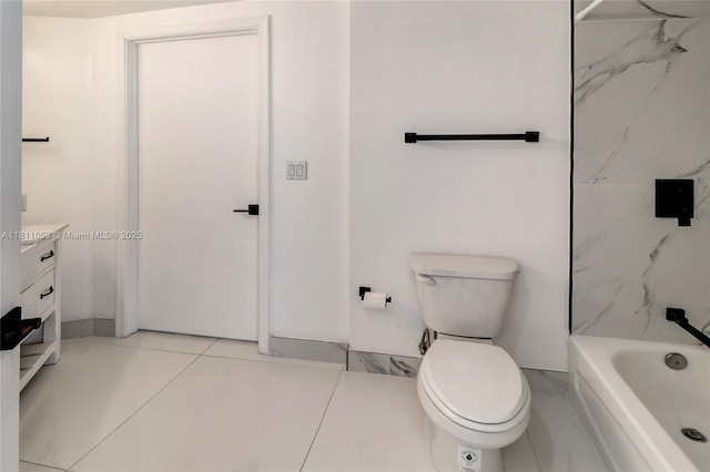 1750 N Bayshore Dr Unit 5214, Miami, FL 33132 - full bath featuring toilet, vanity, and tile patterned floors