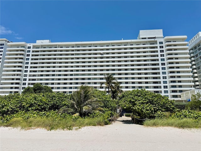 5555 Collins Ave Unit 6E, Miami Beach, FL 33140 - view of building exterior