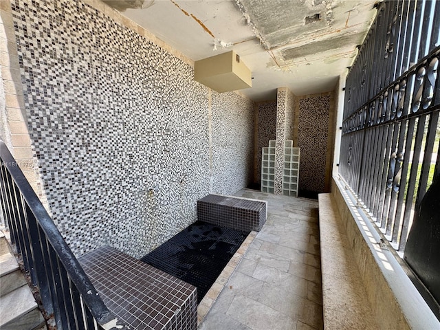 5555 Collins Ave Unit 6E, Miami Beach, FL 33140 - view of balcony