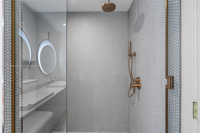2678 Tigertail Ave Unit 513, Coconut Grove, FL 33133 - full bath featuring a shower stall