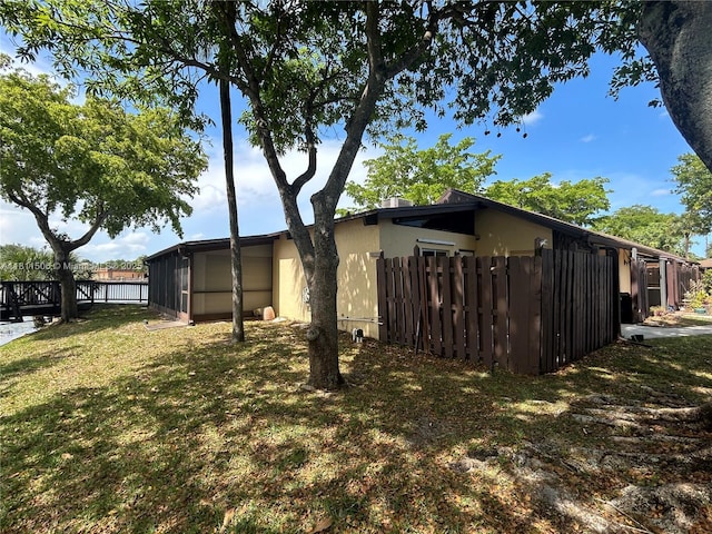 322 Briarwood Cir Unit 1-17, Hollywood, FL 33024 - view of side of home