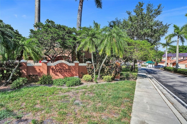 1001 NW 100th Ave, Pembroke Pines, FL 33024 - view of community sign