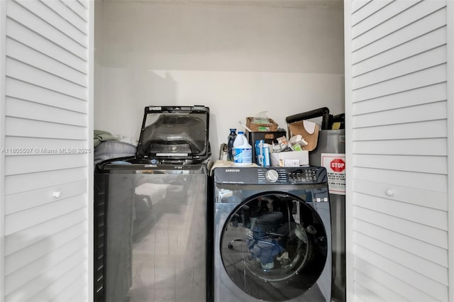3831 NW 21st St, Coconut Creek, FL 33066 - laundry area with independent washer and dryer