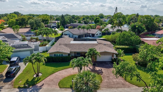651 E Lake Dasha Dr, Plantation, FL 33324 - aerial perspective of suburban area