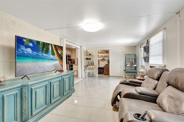 4035 N 110th Ave N, West Palm Beach, FL 33411 - living room featuring built in features