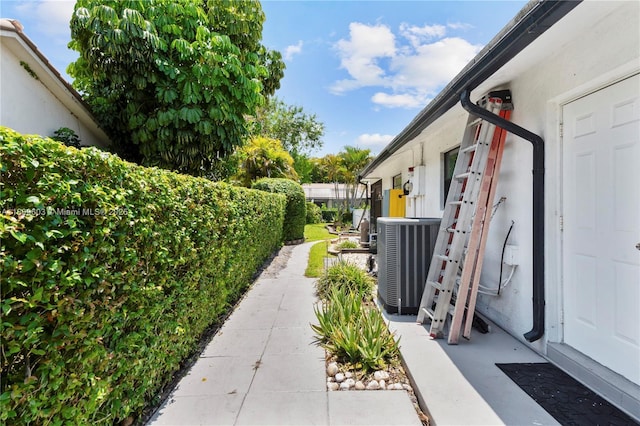988 NW 110th Ave, Coral Springs, FL 33071 - view of yard with central AC unit