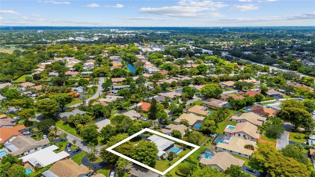 988 NW 110th Ave, Coral Springs, FL 33071 - aerial view of residential area featuring property boundaries highlighted