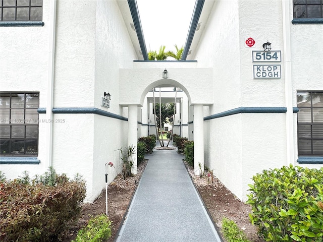 5154 Floria Dr Unit O, Boynton Beach, FL 33437 - entrance to property featuring stucco siding
