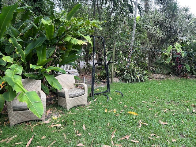 11920 SW 20th St, Miramar, FL 33025 - view of green lawn