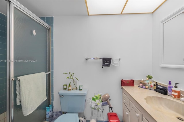 500 NE 12th Ave Unit 407, Hallandale Beach, FL 33009 - full bath featuring vanity, toilet, and tiled shower