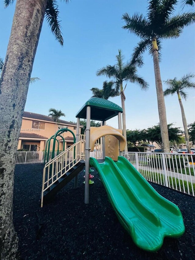 5670 NW 116th Ave Unit 212, Doral, FL 33178 - photo 23