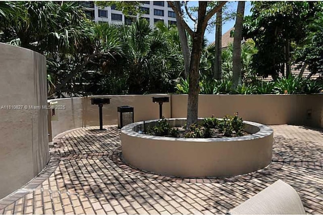 520 Brickell Key Dr Unit A811, Miami, FL 33131 - view of patio / terrace